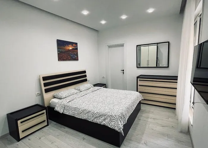 Paco Center * שקודר